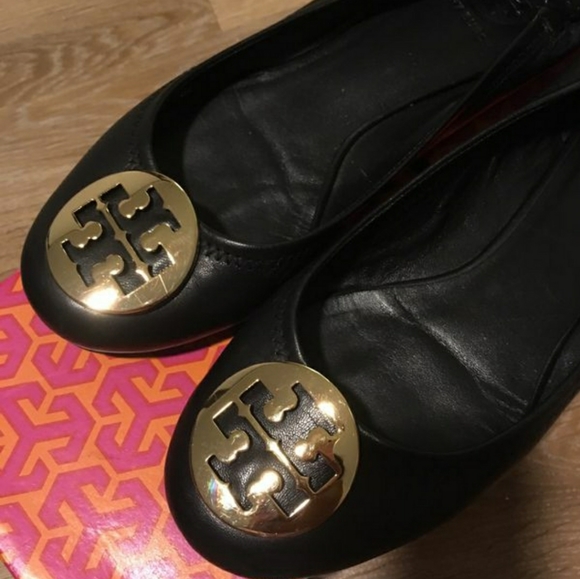 SOLD Tory Burch Classic Reva Flats 7.5 - Picture 2 of 5